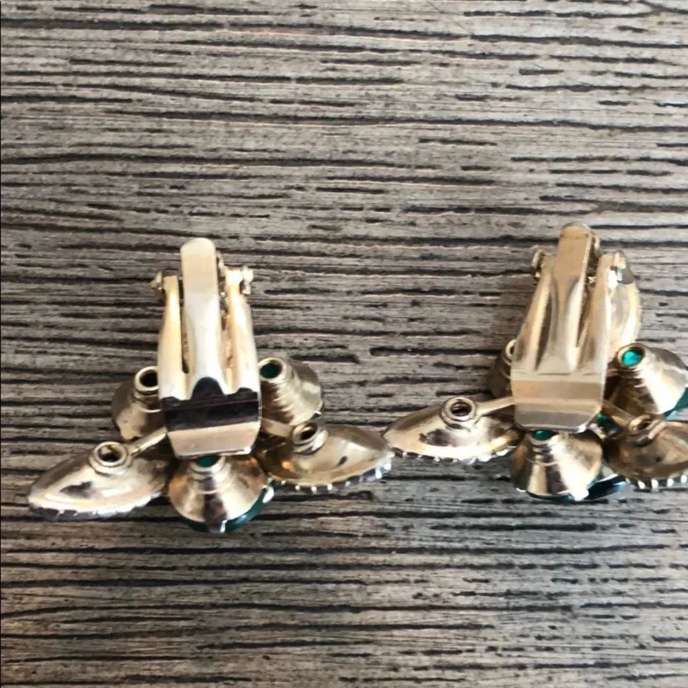 Emerald Green Transition Color Rhinestone Earrings - Picture 9 of 11